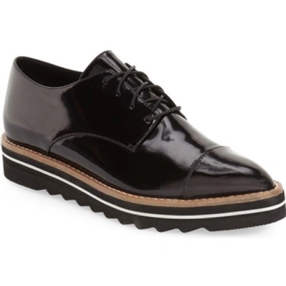 Vince Alanis Black Patent Leather Pointed Toe Oxford Loafers — Size 6 - Picture 2 of 9